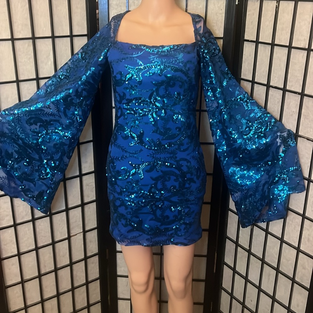 Lucy In The Sky Womens Blue Sequin Dress NWOT